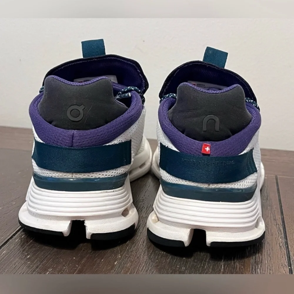 On Cloudnova Undyed/Purple/Forrest Size 8 - Picture 4 of 7